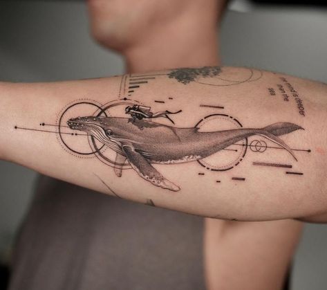 Tattoo Sea Creatures, Small Rat Tattoo, Tattoo Whale, Scuba Tattoo, Tattoo Hummingbird, Compass Tattoo Design, Sea Tattoo, Whale Tattoos, Geniale Tattoos