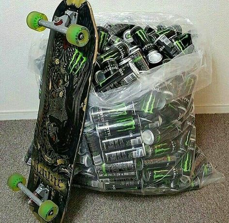 Monster Cans Diy, Monster Room, Monster Decorations, Monster Wall, Monster Energy Girls, Walpapers Cute, Monster Crafts, Monster Energy Drink, Cool Skateboards