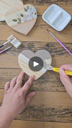 161K views · 1.8K reactions | En esta cuenta le ponemos el corazón a todo.
Y amamos hacer corazones: como puerteros, colgantes, con borlas, con decoupage, pintados a mano, con muchas... | By MarupáFacebook Decoupage, Quick Saves