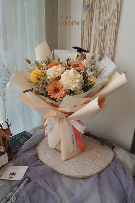 Flowers Korean, Graduation Bouquet, Birthday Flowers Bouquet, Hand Bouquet, Dry Flower, Birthday Flowers, Dried Flower, Pretty Flowers, Flowers Bouquet