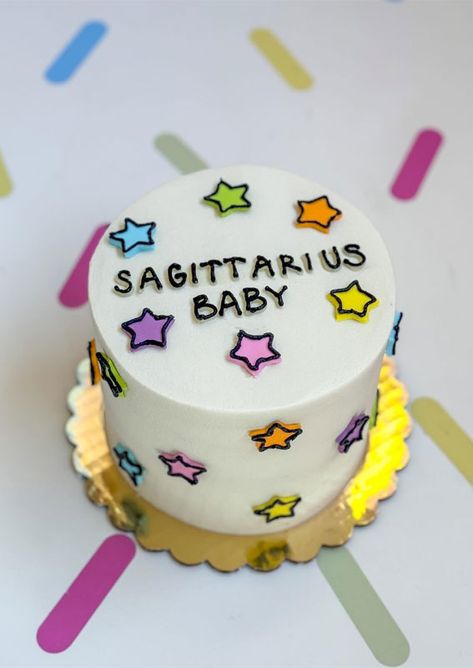 buttercream cake, simple birthday cake, birthday cake ideas, birthday cake design Sagittarius Baby Cake, Sagittarius Birthday Cake, Wedding Cake October, White Round Cake, 50 Birthday Cake, Sagittarius Baby, Girls First Birthday Cake, Birthday Cake Design, Hot Air Balloon Cake