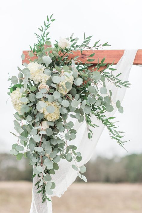 All White Flowers, Wedding Arbors, Corner Piece, Photography Location, Wedding Ceremony Arch, Flowers And Greenery, Wedding Arch Flowers, Wedding Arbour, Arch Flowers