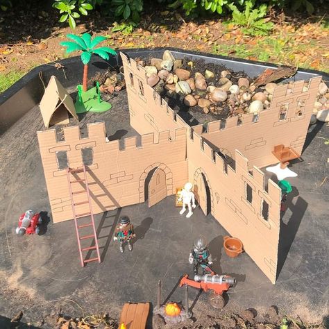 Castles Topic, Tuff Tray Ideas Toddlers, Castle Crafts, Cardboard Castle, Magic Theme, Cardboard Box Crafts, Nursery Activities, Tuff Tray, Invitation To Play