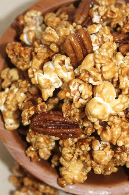 Savory Moments: Maple pecan popcorn Caramel Pecan Popcorn Recipe, Caramel Corn With Nuts Recipe, Maple Syrup Popcorn Recipe, Carmel Popcorn Recipe Without Corn Syrup, Maple Puff Corn, Carmel Corn With Maple Syrup, Carmel Popcorn Recipes, Snacks With Popcorn, Caramel Popcorn Recipe No Corn Syrup