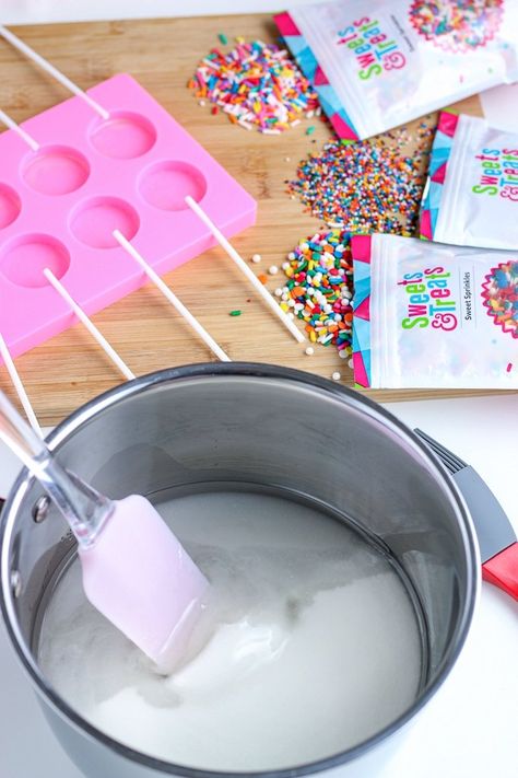 How To Make Clear Lollipops, How To Make Lollies, How To Make Suckers Homemade Lollipops, Sucker Recipe Homemade Lollipops, How To Make A Lollipop, Homemade Suckers Lollipops, Lolipop Recipes Easy, How To Make Lollipops Recipes, Diy Suckers Lollipops