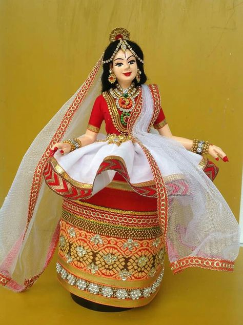 Indian hand made DOll,Bride of Manipuri.... Kondapalli Bommalu, How To Make Dress, Wedding Dress Beading, Navaratri Golu, Doll Fancy Dress, Make Dress, Dance Of India, Dress Beading, Dress Barbie Doll