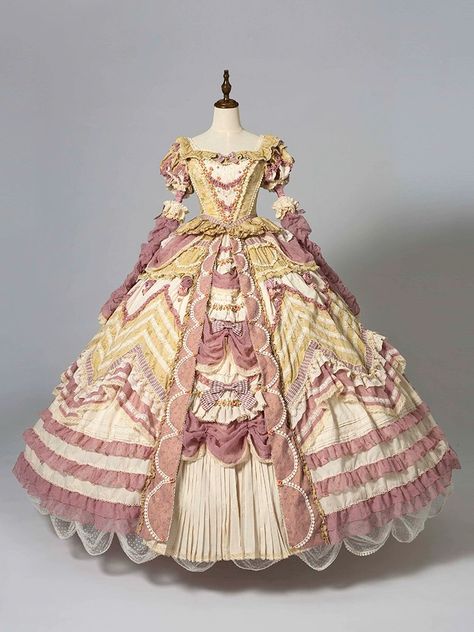 Old Fancy Dresses, Ball Room Dress To Impress, Traditional French Clothing, Roccoco Dresses, 1770s Dress, Rococo Outfit, 1800 Dresses, Victorian Dress Gown, Victorian Ball Gowns