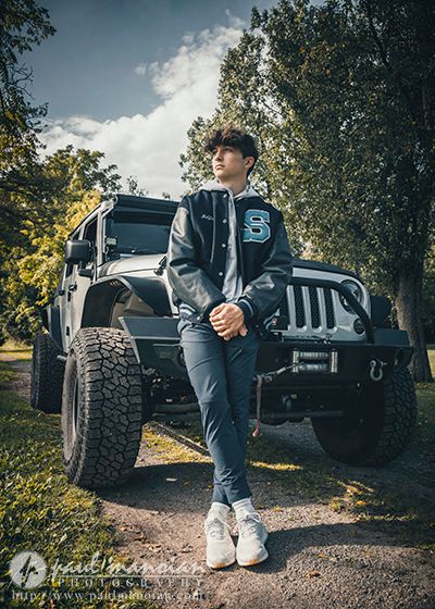 Senior Pictures With Jeep Wrangler, Jeep Photoshoot Ideas Men, Senior Picture Motorcycle, Jeep Senior Pictures, Senior Pictures With Jeep, Senior Pictures With Truck, Guy Senior Pictures Poses, Car Senior Pictures, Baseball Senior Pictures