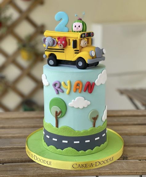 School Bus Cake, Bus Cake, Kids Birthday Party Cake, Boys 1st Birthday Cake, Baby Boy Birthday Cake, 2nd Birthday Party For Boys, Watermelon Birthday Parties, Cars Birthday Cake, Baby Boy 1st Birthday Party