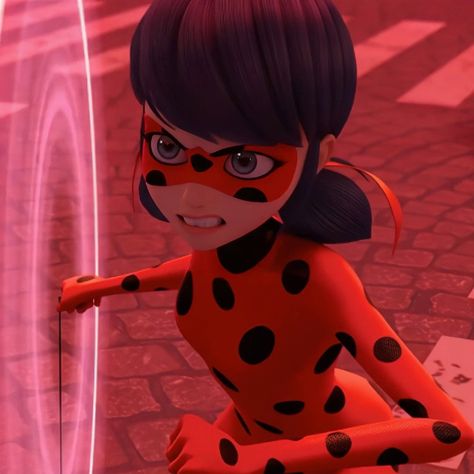 Mlb Photos, Miraculous Ladybug Kiss, Ladybug Miraculous, Miraculous Wallpaper, Marinette Dupain Cheng, Miraculous Characters, Ladybug Comics, Amy Rose, Miraculous Ladybug Comic