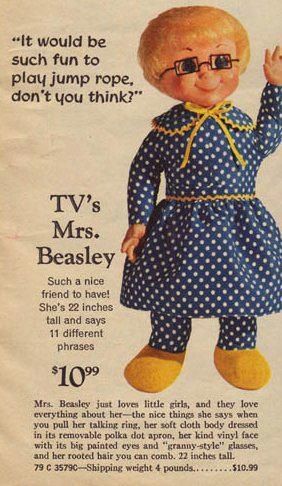 Mrs. Beasly...I had one and thought she was SO CREEPY...did not like it. LOL Mrs Beasley, 70s Toys, Childhood Days, School Memories, Vintage Memory, Family Affair, Childhood Toys, Retro Toys, Sweet Memories