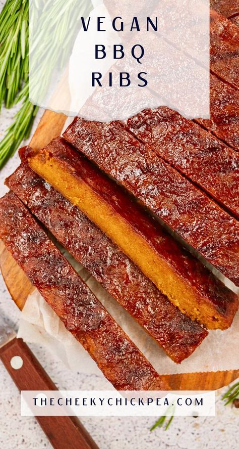 Enjoy flavorful vegan BBQ ribs made with mushrooms, a delicious plant-based alternative that satisfies BBQ cravings. Vegetarian Ribs Recipes, Mushroom Ribs Vegan, Vegan Bbq Ribs, Jackfruit Ribs, Bbq Mushrooms, Vegan Ribs, Vegan Board, Bbq Food Truck, Vegan Bbq Recipes