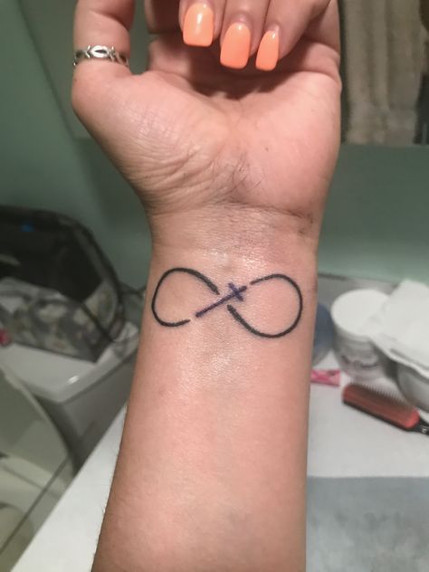 Christ always Cross And Infinity Tattoo, Cross With Infinity Sign Tattoo, Infinity Tattoo With Cross, Infinity Sign Tattoo, Infinite Heart, Unique Wrist Tattoos, Abstract Tattoos, Christ Tattoo, Infinity Cross