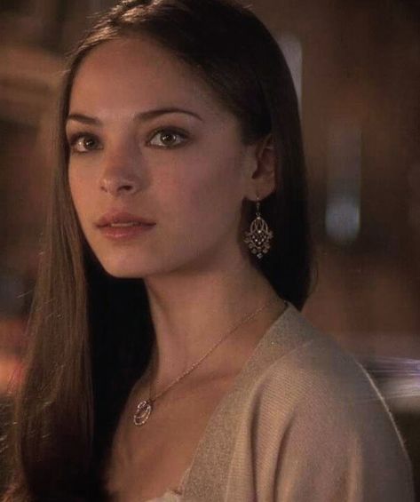 𝐋𝐀𝐍𝐀 𝐋𝐀𝐍𝐆💥 on Instagram: “Lana Lang 💫❤️😍 . . . ⬇️⬇️⬇️⬇️⬇️ #dc #dccomics #cw #arrowverse #smallville #superman #karel #clarkkent #tomwelling #loislane #ericadurance…” Kristine Kreuk, Lana Lang Smallville, Kristin Kreuk Smallville, Smallville Superman, Kristen Kreuk, Catherine Chandler, Lana Lang, Kristin Kreuk, Lex Luthor