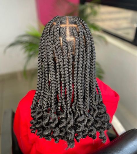 Short Jumbo Braids With Curls, Shoulder Length Jumbo Knotless Braids, Jumbo Bob Box Braids, Jumbo Knotless Braids With Curls, Jumbo Braids With Curls, Short Jumbo Braids, Short Jumbo Box Braids, Coileray Braids, Box Braids And Curls