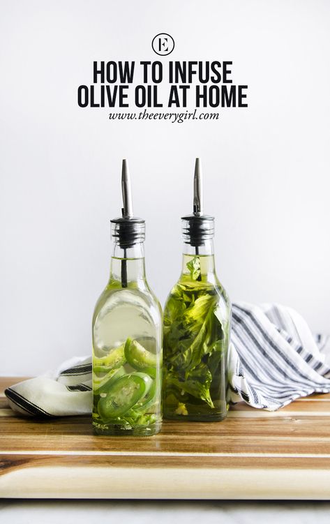 Infuse Olive Oil, Diy Christmas Food, Infused Oil Recipes, Christmas Diy Food, Healthy Cooking Oils, Basil Olive Oil, Garlic Infused Olive Oil, Flavored Olive Oil, Olive Oil Recipes