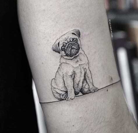 Tattoos Dainty, Tattoo Font For Men, Small Pug, Small Dog Tattoos, Tattoos Pretty, Pug Tattoo, Simple Forearm Tattoos, Tattoos Cute, Dog Memorial Tattoos