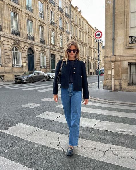 Chic Work Attire, Italy Chic Outfit, Timeless Outfits Aesthetic, Sezane Fall Outfit, Sezane Winter Outfits, Lady Jacket Outfit, Fall London Outfits, Fall Parisian Style, Sezane Will Jacket Outfit