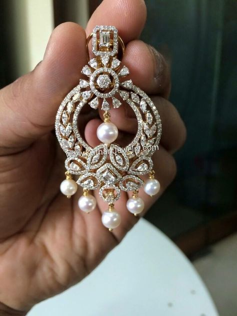 Diamond Chandbali, Diamond Earrings Indian, Diamond Chandelier Earrings, Diamond Chandelier, Diamond Pendants Designs, Diamond Pendant Sets, Indian Jewellery Design Earrings, Married Couples, Indian Jewelry Sets