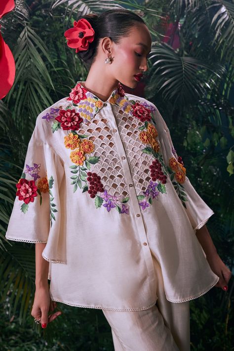 Shop for these amazing collections of Ivory Chanderi Applique Embroidered Floral Collar Shirt For Women by Chandrima online at Aza Fashions. Embroidery Motives Design, Modern Indian Fashion, Collar Shirt For Women, Demi Couture, Embroidery Placement, Embroidery Fashion Detail, Embroidery Boutique, Kaftan Designs, Punjabi Outfits