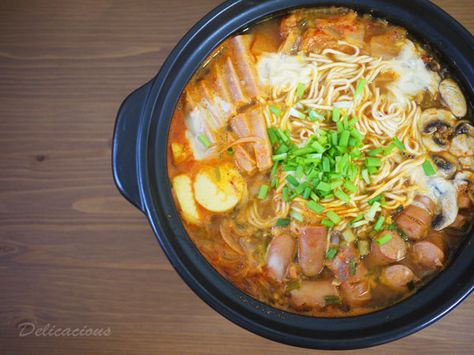 Budae Jiggae, Korean Army Stew, Soup Korean, Budae Jjigae, Korean Breakfast, Korean Army, Korean Recipe, Fall Favorites Recipes, Favorite Soups