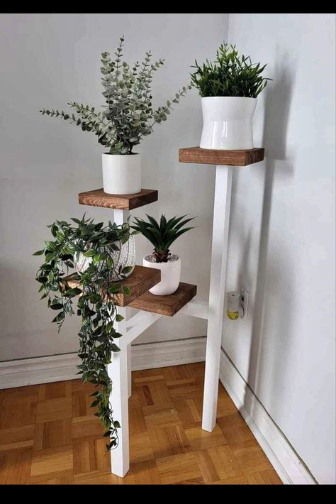 Diy Plant Stands, Porch Swing Plans, Popsicle Stick Crafts House, Pallet Wood Projects, Woodwork Diy, Plant Room, Diy Plant Stand, Stick Crafts, Home Wood