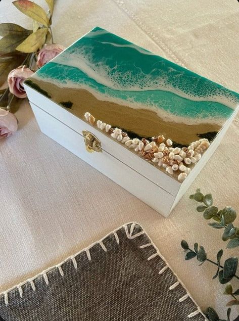 Wooden Box Designs Paint, Resin Boxes, Wooden Box Crafts, Hand Painted Wooden Box, Wooden Box Designs, Crystal Jewelry Box, Ocean Resin Art, Diy Beach Decor, Resin Box