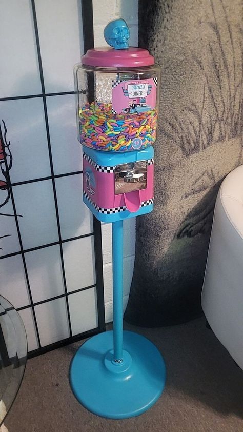 Diy Gumball Machine, Diy Ice Cream, Pink Checkered, Blue Berry, Fashion Design Collection, Funky Decor, Birthday Candy, Pink Bedrooms, Diy Furniture Renovation