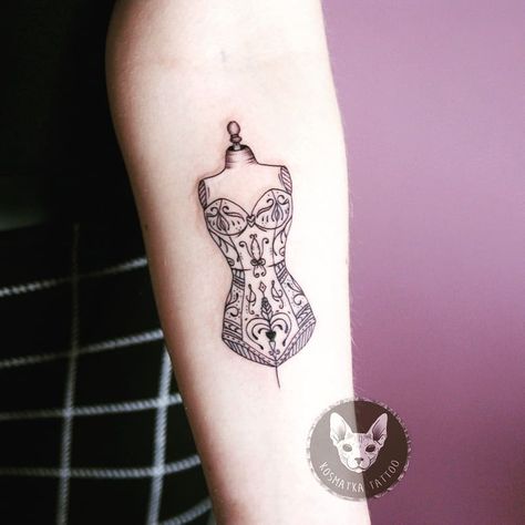 Dress Form Tattoo, Fashion Designer Tattoo, Mannequin Tattoo, Sewing Tattoo, Sewing Tattoos, Fashion Tattoos, Fabric Store Design, Under My Skin, New Tattoo