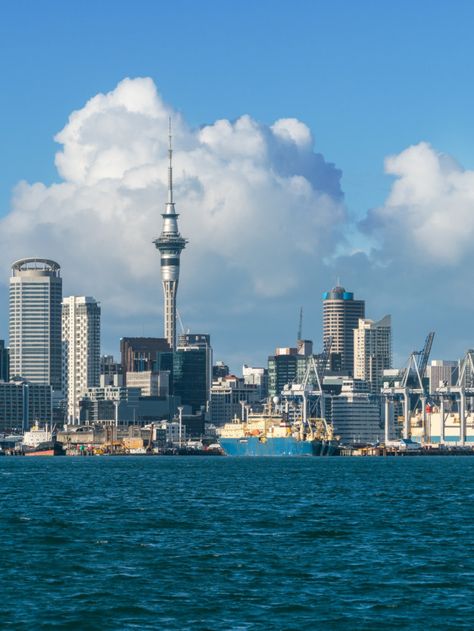 Shipping Furniture, Water City, Fiji Beach, New Zealand Beach, Photo Water, Cityscape Wallpaper, New Zealand Adventure, Visit New Zealand, Auckland City