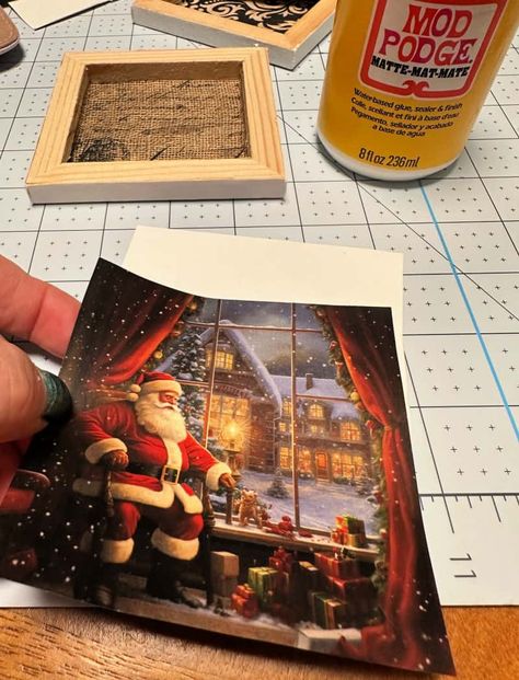 How to Make Easy Mini Busted Canvas Vintage Santa Ornaments Busted Canvas Diy, Busted Canvas Ideas, Busted Canvas Crafts Diy, Busted Canvas Crafts, Exploding Canvas, Burlap Canvas Art, Busted Canvas, Santa Images, Mod Podge Matte