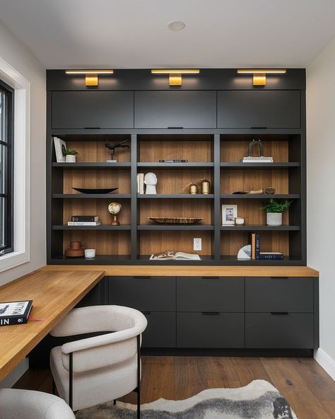 small home office design ideas • Instagram Built In Desk In Closet Space, Built In Desk With Cabinets, Home Office Chic, Small Home Office Design Ideas, Small Home Office Design, Home Office Built Ins, Home Office Design Ideas, Lower Cabinets, Modern Wall Units