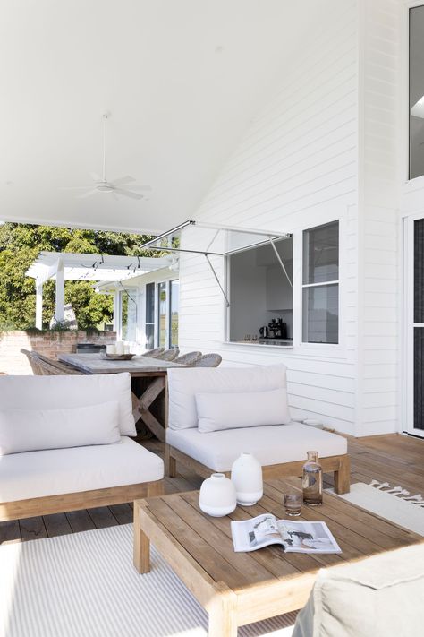 13 Outdoor Furniture Ideas For Summer 2023 - Style Sourcebook Coastal Outdoor Furniture, Modern Coastal Alfresco, Hamptons Style Outdoor Furniture, Hamptons Alfresco Area, Australian Deck Outdoor Living, Australian Costal Garden, Australian Coastal Style, Coastal Patio Ideas, Coastal House Facades Australia