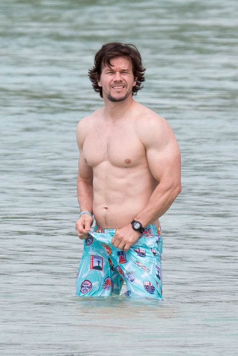 ... Mark Wahlberg and family in Barbados 207878 ... Mark Wahlberg Muscle, Mark Wahlberg And Wife, Rhea Durham, The Gambler, Actors Male, Men Slides, Mark Wahlberg, Masculine Men, American English