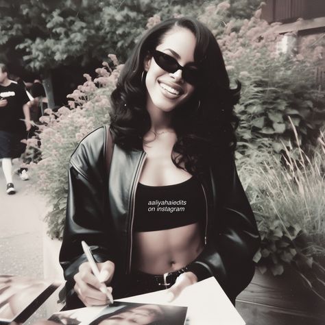 Aaliyah Wallpaper Iphone, Aaliyah Wallpaper, Black Femininity Aesthetic, Aaliyah Hair, Femininity Aesthetic, American Baby Doll, Trippy Iphone Wallpaper, Eddie Guerrero, 90s Rap