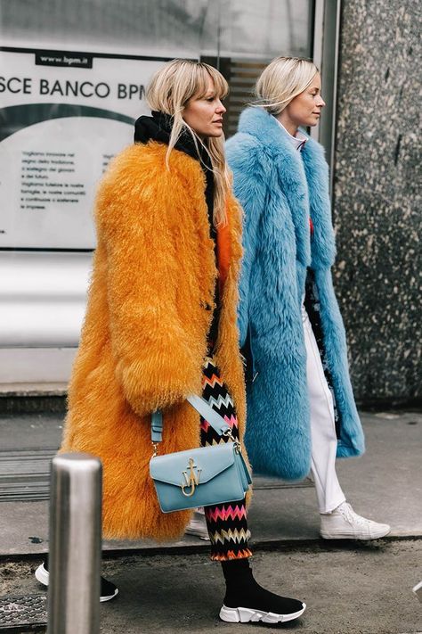 Coloured faux fur: shopping edit Winter Mode, Milano Fashion Week, Looks Street Style, Street Style Winter, Olivia Palermo, Fur Coats, Street Style Inspiration, Mode Inspo, Fur Fashion