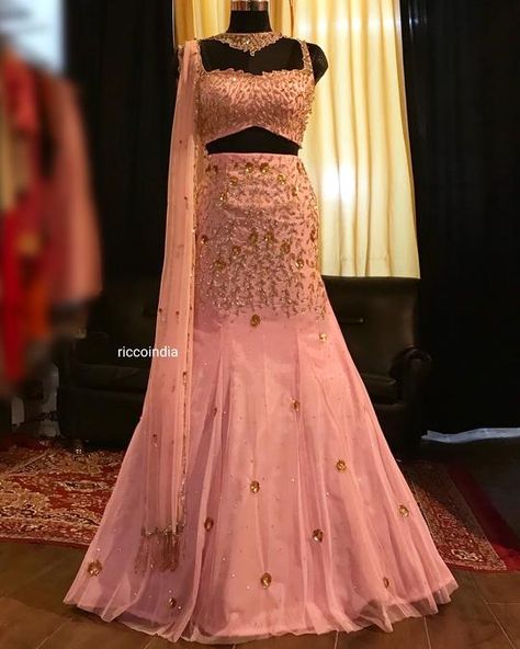 Mermaid Lehenga Party Wear, Mermaid Cut Lehenga, Mermaid Saree, Mermaid Lehenga, Tassel Dupatta, Casual Bridal Dress, Baju Kahwin, Indian Wedding Gowns, Sisters Wedding