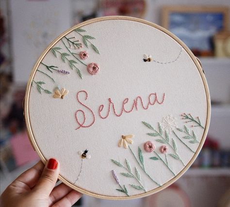 Embroidery Hoop Art Diy, Hand Embroidery Patterns Free, Embroidery Hoop Crafts, Simple Hand Embroidery Patterns, Embroidery Lessons, Diy Embroidery Designs, Embroidery Tshirt, Diy Embroidery Patterns, Pola Kristik