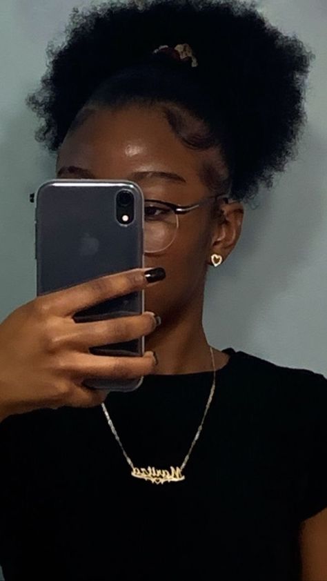 Edges 4c Hair, How To Do Edges On 4c Hair, 4c Edges, Natural Hairstyles For Black Women, High Bun Hair, Ideas For Long Hair, Natural Hair Bun Styles, Girls Natural Hairstyles, High Bun