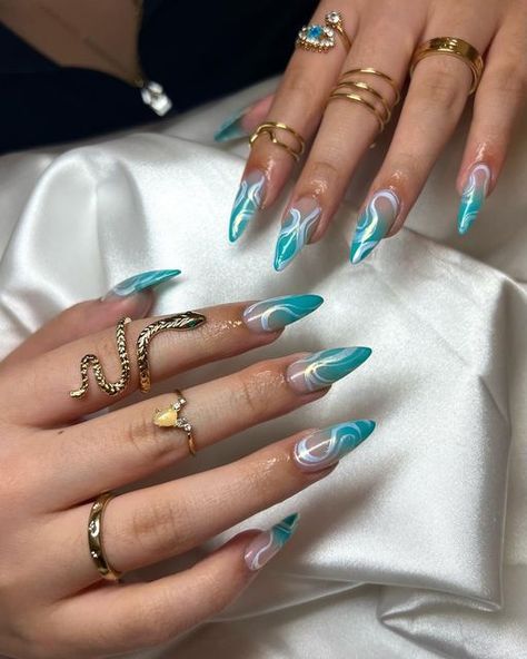 almond shape with design Sharp Almond Nails Design, Sharp Almond Nails, Green Almond Nails, Different Nail Designs, Almond Nails Designs, Almond Shape, Nail Spa, Nails Designs, Ombre Nails