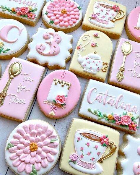 Casey Bates | ✨🌸Tea for three🫖✨ Happy 3rd birthday, Catalina! #teapartycookies #teaforthreecookies #teaforthree #teapartytheme #decoratedcookies… | Instagram Tea Party Cookies, Tea Cup Cookies, Pot Cookies, Teapot Cookies, Monogram Cookies, Party Cookies, Tea Party Theme, Tea Cookies, Bridal Tea