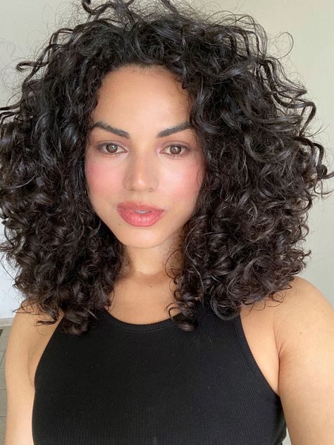 3a Short Curly Hair, Rounded Curly Haircut, Rezo Cut Curly Hair, 3a Curly Hair, Long Natural Curly Hair, Ideas For Long Hair, Hairstyle Tips, Natural Curly Hair Cuts, New Hairstyles