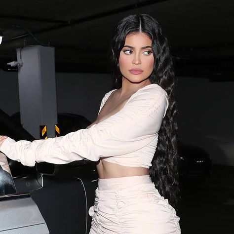 Kylie Long Hair, Mermaid Hair Waves, Kily Jenner, Kylie Kardashian, Jenner Hair, Look Kylie Jenner, Kylie Jenner Hair, Looks Kylie Jenner, Estilo Kylie Jenner