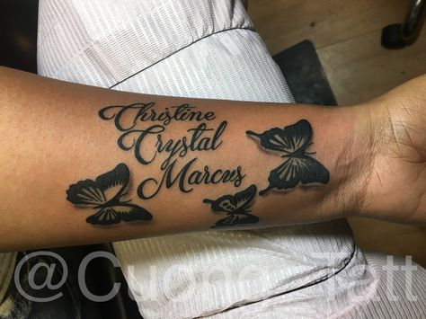 Lettering with Butterflies tattoo. Tattoo Butterfly With Name, Name Tattoo With Butterflies, Butterfly With Names Tattoo, Name With Butterfly Tattoo, Butterfly Tattoo With Name, Butterfly Tattoo With Words, Shoulder Name Tattoo, Parent Tattoo, Tattoos For Childrens Names