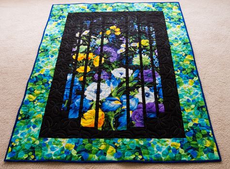 Bright & Vivid Fractured Floral Panel - A bouquet that will last Panel Quilts Ideas, Panel Quilts Ideas Layout, Fractured Quilts, Convergence Quilts, Panel Quilting, Quilting Panels, Butterfly Quilts, Window Quilts, Secret Window