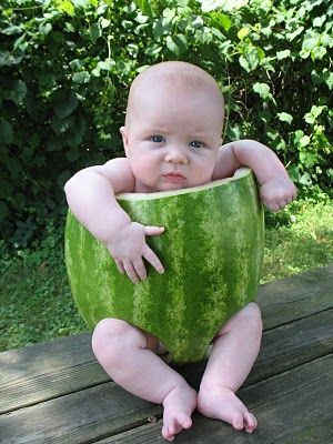 Why must people on Pinterest continually put their children in melons or pumpkins... Summer Baby Photos, Watermelon Images, Watermelon Baby, Baby Photoshoot Boy, 6 Month Baby, Newborn Baby Photography, Expecting Baby, 인물 사진, Baby Photoshoot