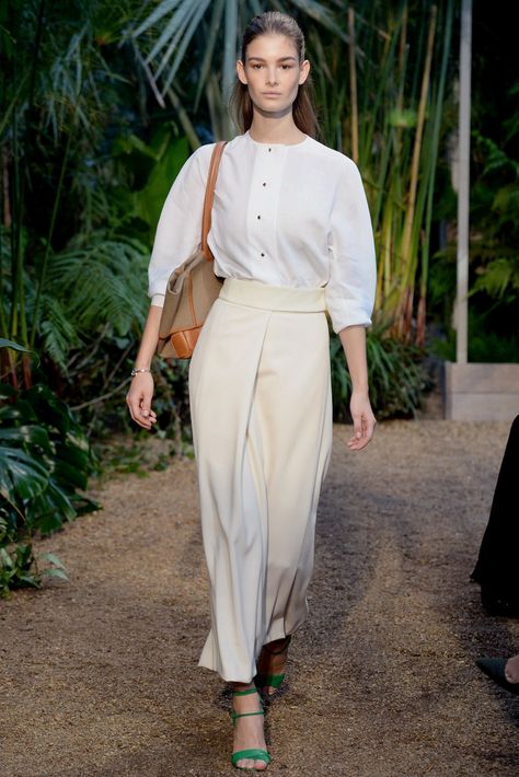 Hermes Fashion, Moda Paris, Inspired Outfits, 가을 패션, Fashion 2020, Fashion 2017, White Fashion, White Shirt, Paris Fashion