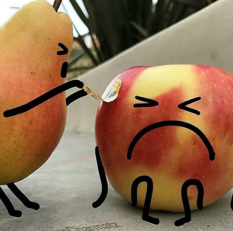 Cringe Meme, Apple Art, Colossal Art, Storyboard Artist, Doodle On Photo, Foto Ideas Instagram, Digital Artists, Funny Meme, Everyday Objects