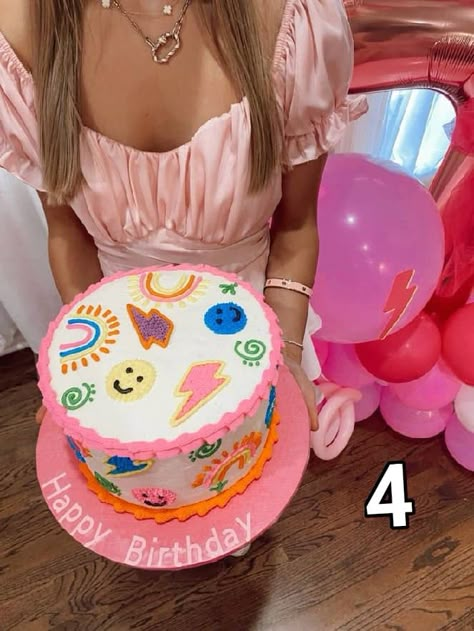 Preppy Birthday Ideas, Preppy Bday, Summer Birthday Cake, 12th Birthday Party Ideas, 12th Birthday Cake, Slumber Party Birthday, Preppy Birthday, 10 Birthday Cake, Bday Cake Ideas