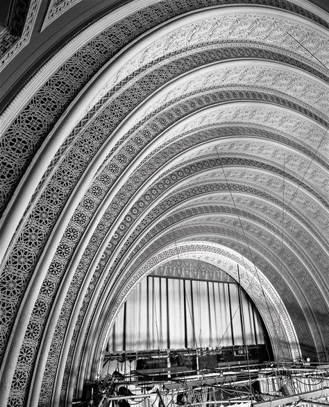 Louis H. Sullivan was an architect during the Industrialization of Europe. He designed the first auditorium in America in Chicago called the Auditorium Building. It was a hotel and opera house that featured new indoor decor made in factories to represents floral styles. This is one of the first buildings to heavily feature artificial lighting. Sullivan Architecture, Louis Sullivan, Penn Station, Eileen Gray, Marcel Breuer, Chicago Architecture, American Architecture, The Windy City, Piet Mondrian